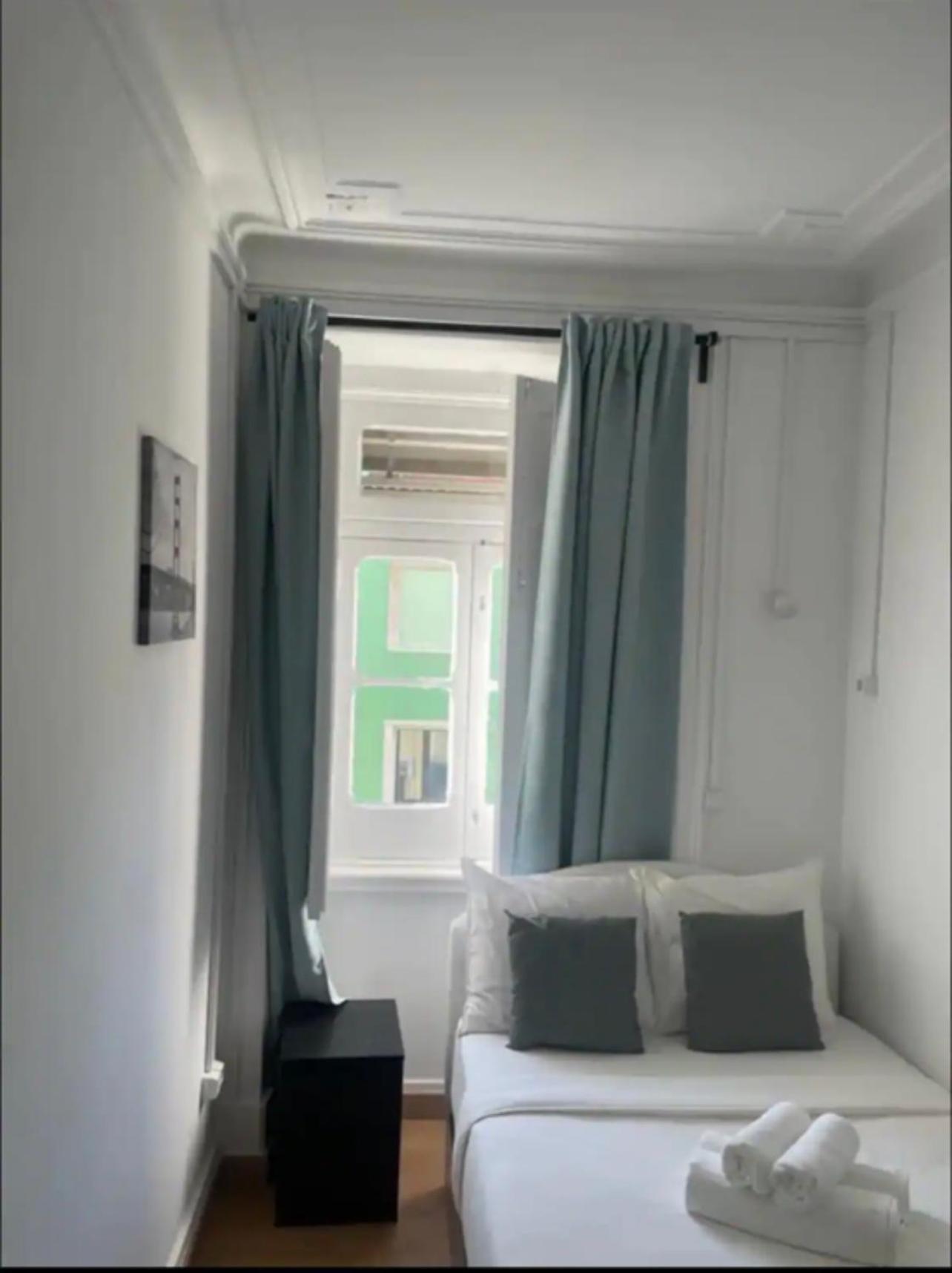 Apartamento Pensamento Inedito 55 Lisbon Bagian luar foto