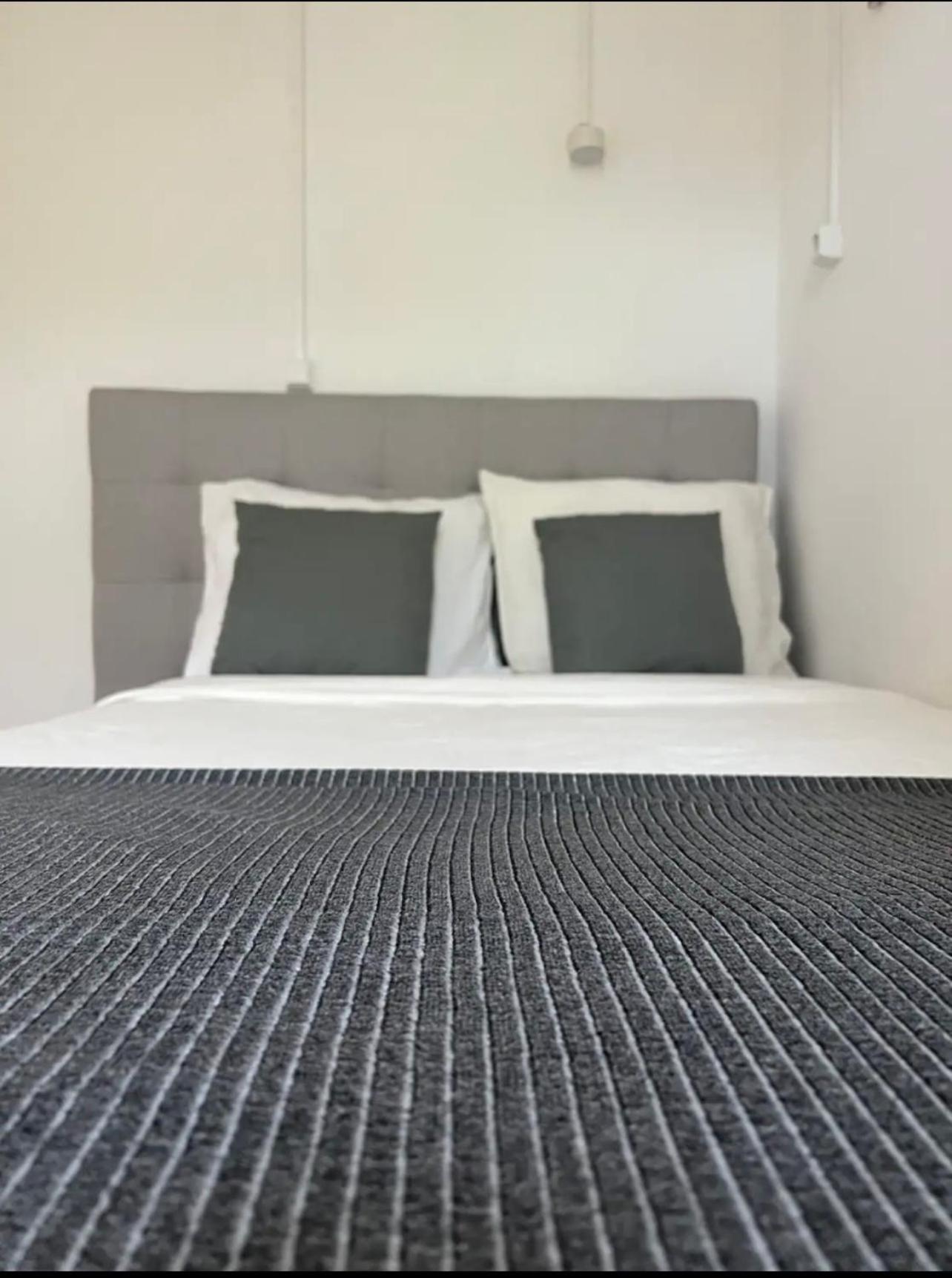 Apartamento Pensamento Inedito 55 Lisbon Bagian luar foto