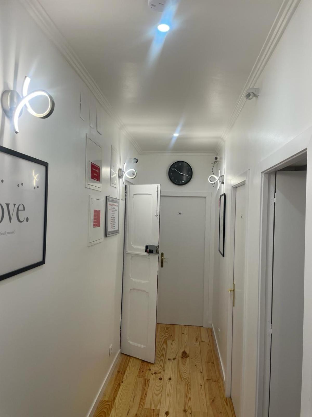 Apartamento Pensamento Inedito 55 Lisbon Bagian luar foto