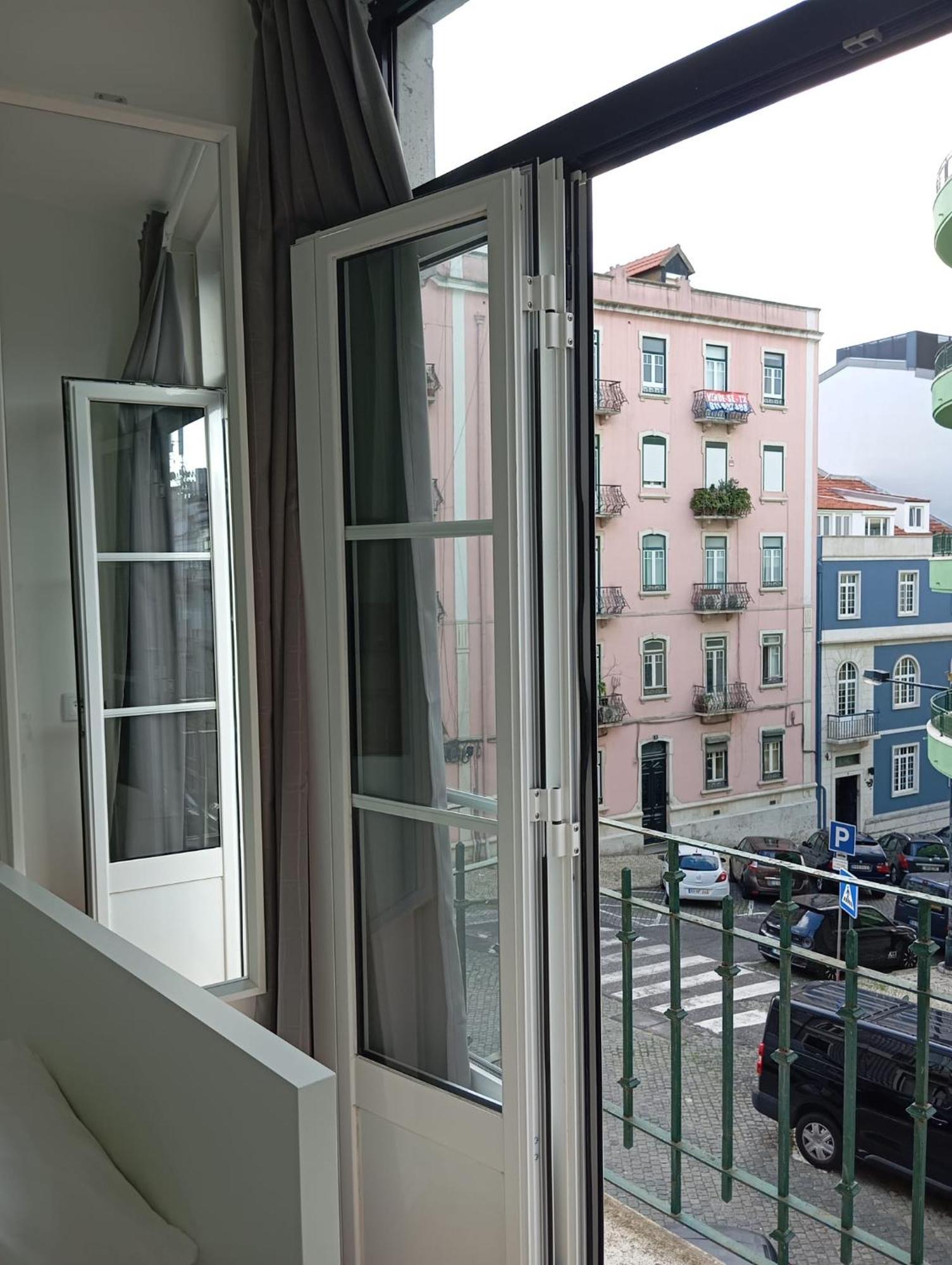Apartamento Pensamento Inedito 55 Lisbon Bagian luar foto